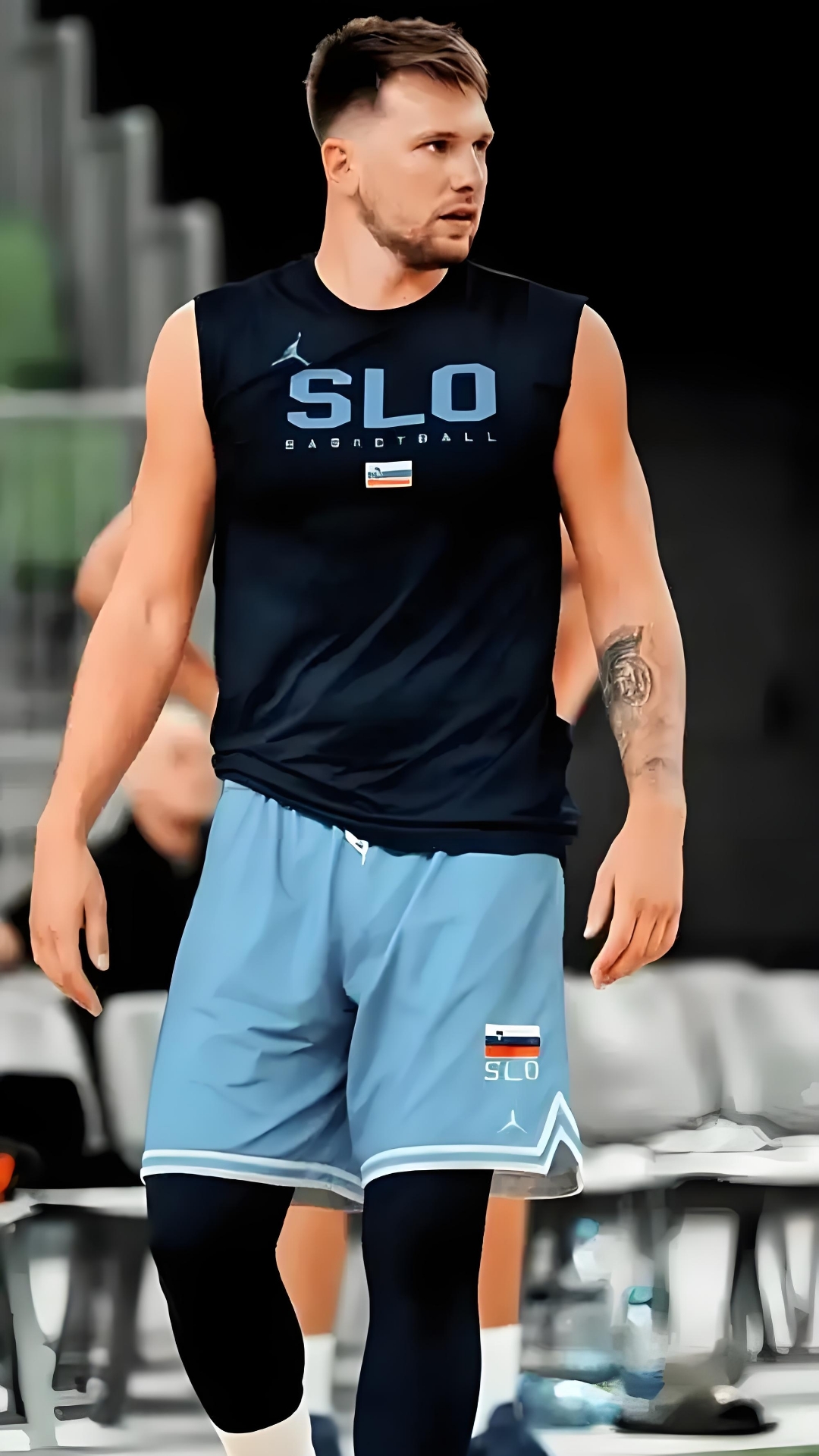 洛杉矶湖人清晨外线爆发，志在欧联名次提升，悬念犹存，轮换策略成焦点的简单介绍